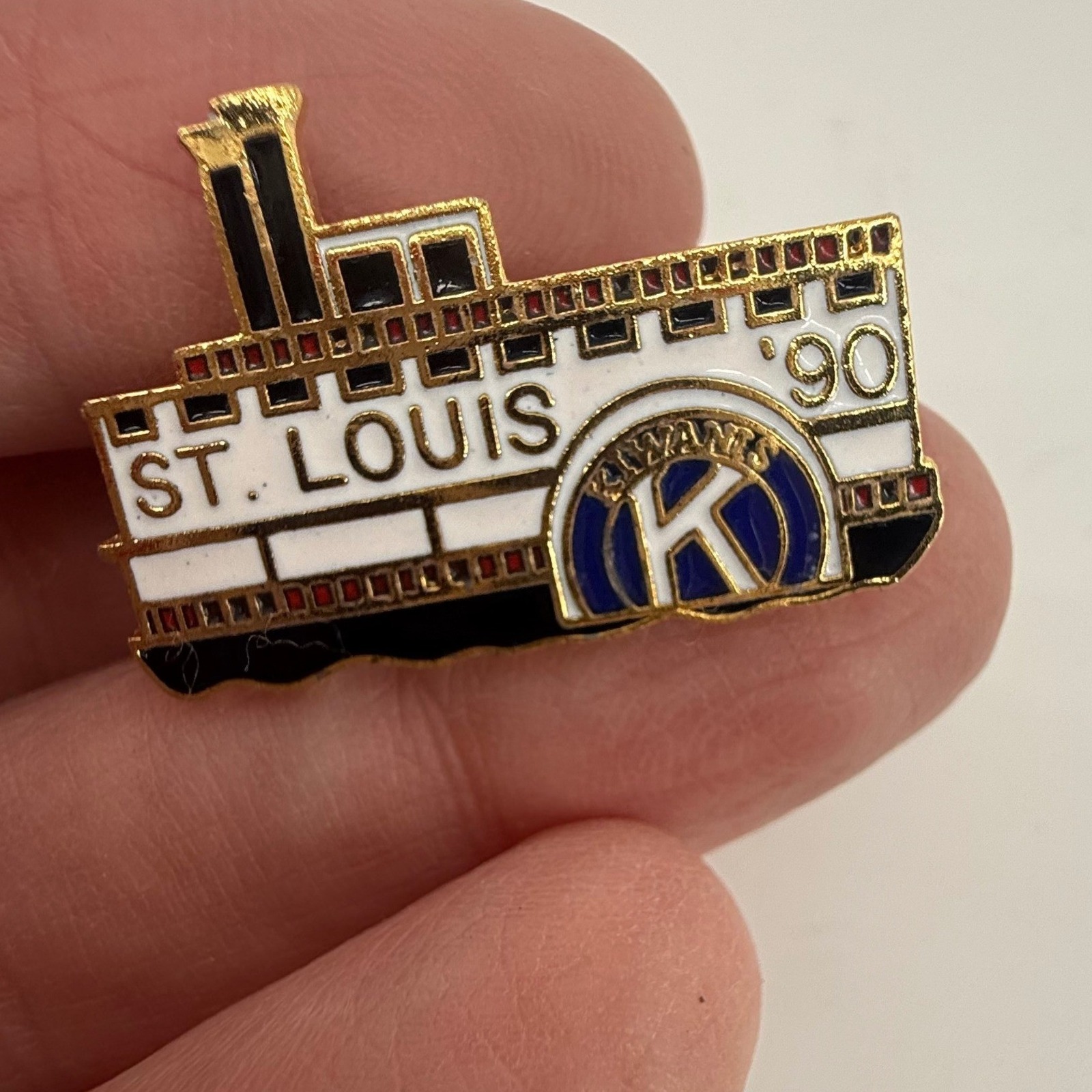 St Louis Mississippi Riverboat Enamel Lapel Pin 1990 Kiwanis Bag Charmsouvenir
